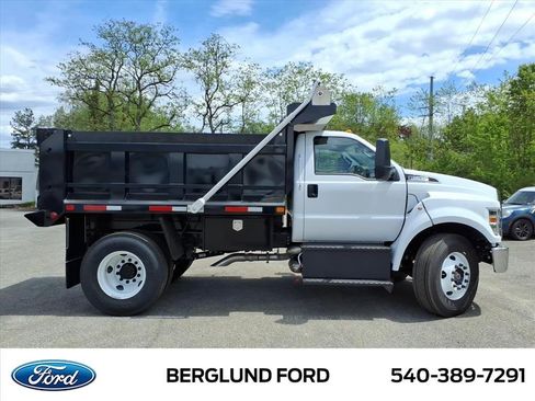 New 2027 Ford F650 2WD Regular Cab Super Duty image 4