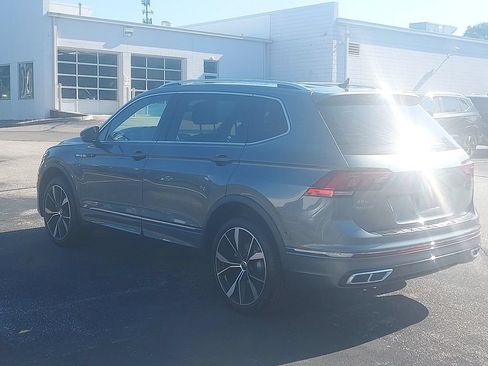 Used 2023 Volkswagen Tiguan SEL R-Line AWD/4WD image 5