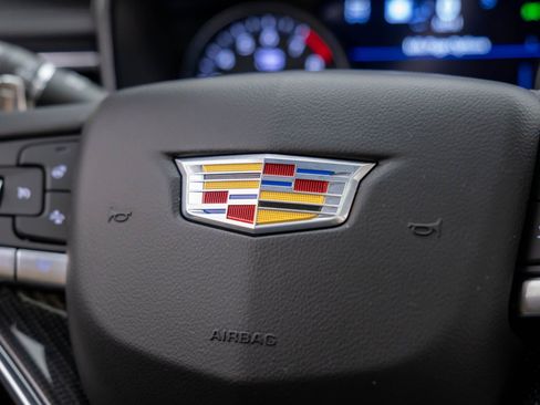 Certified 2024 Cadillac XT6 Sport w/ Technology Package image 34