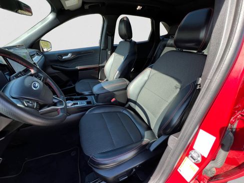 Used 2023 Ford Escape ST-Line w/ Tech Pack #1 image 16