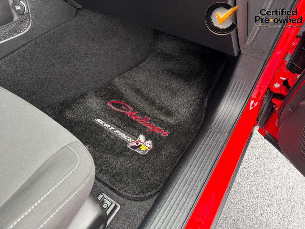 Certified 2023 Dodge Challenger R/T Scat Pack w/ T/A Package RWD image 31