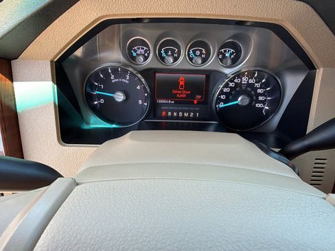 Used 2016 Ford F250 King Ranch w/ FX4 Off-Road Package AWD/4WD image 21