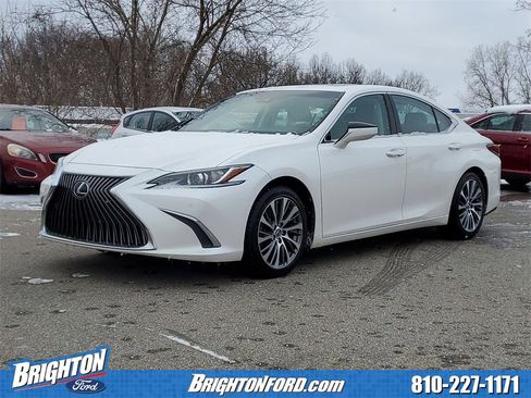 Used 2019 Lexus ES 350 Luxury image 2