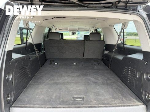 Used 2020 Chevrolet Suburban LT AWD/4WD image 28