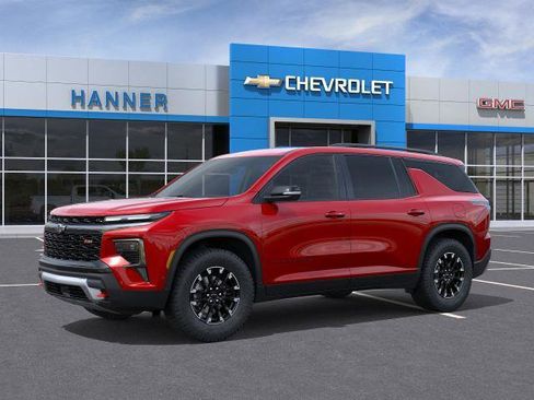 New 2026 Chevrolet Traverse Z71 w/ Enhanced Driving Package image 2