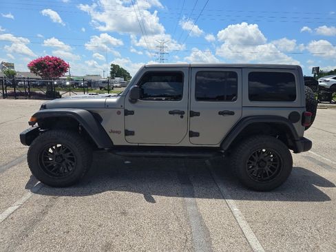 Used 2020 Jeep Wrangler Unlimited Rubicon w/ Steel Bumper Group AWD/4WD image 7