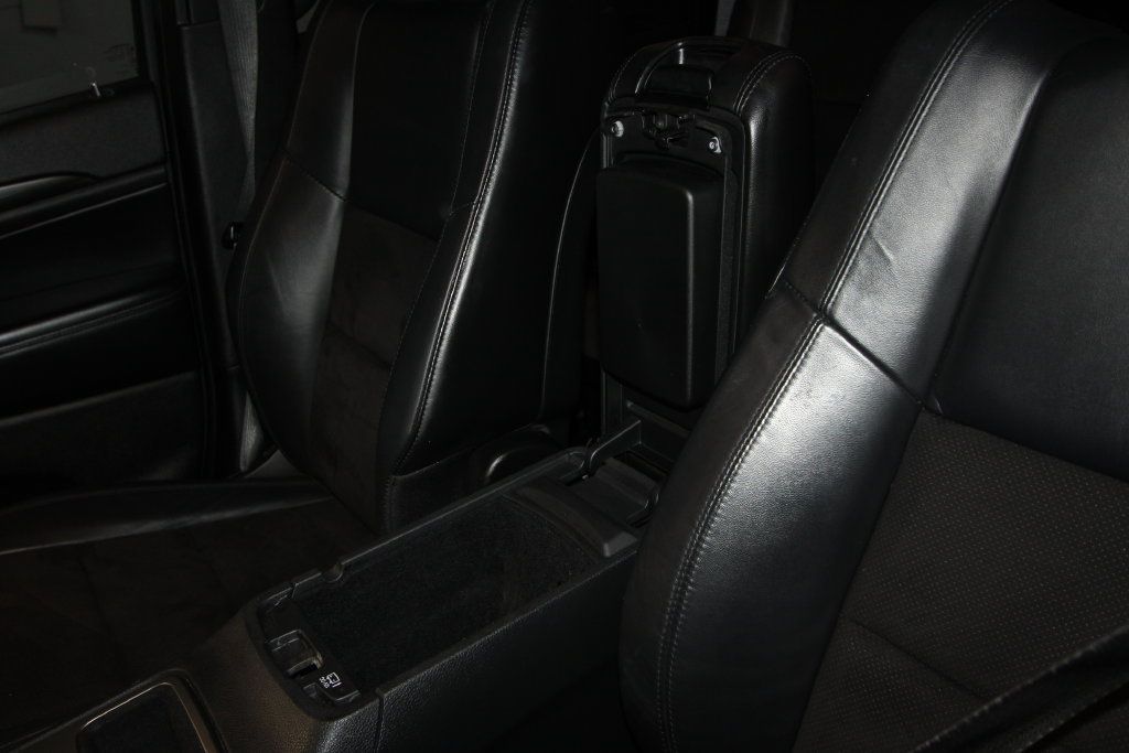 Used 2020 Jeep Grand Cherokee Altitude AWD/4WD image 20