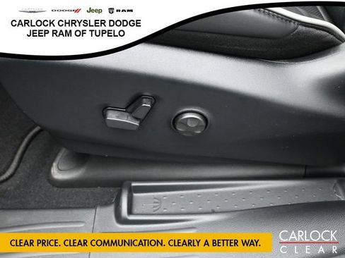 New 2026 Chrysler Pacifica Limited image 14