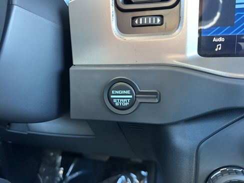 Used 2025 Ford Bronco Outer Banks image 30