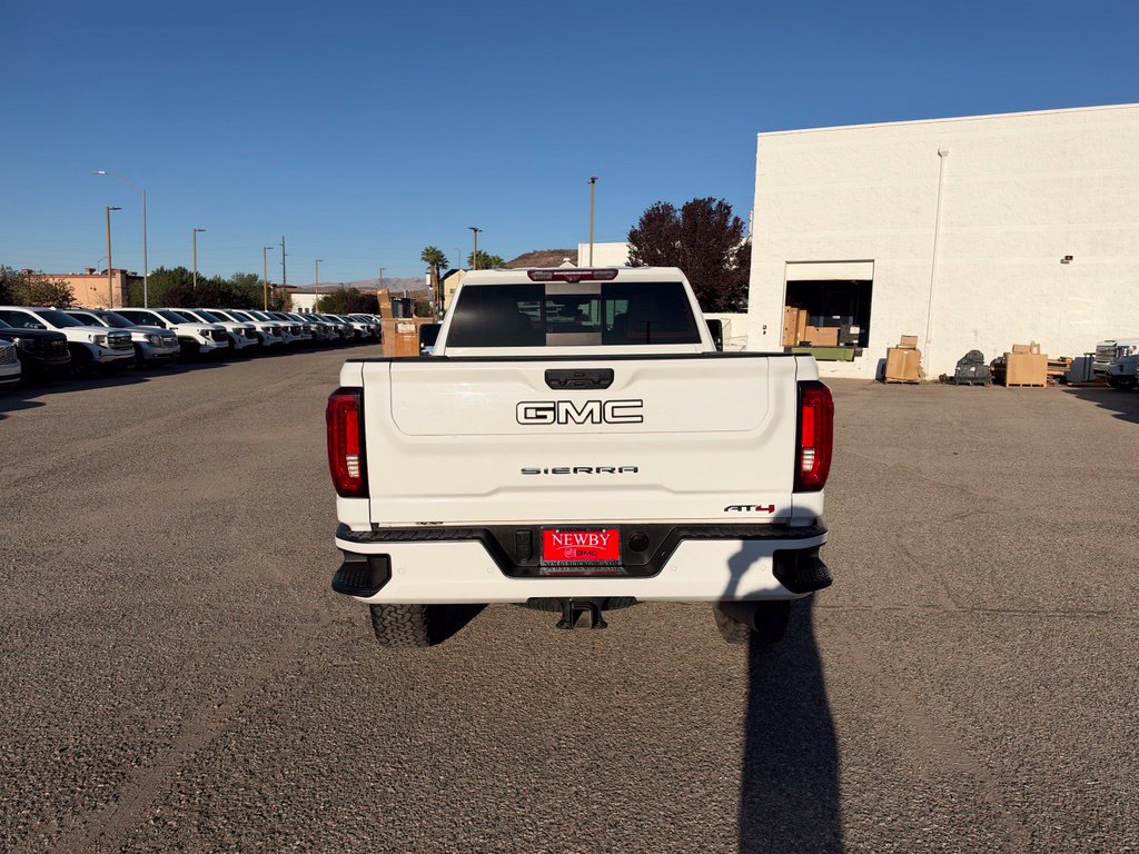 Used 2023 GMC Sierra 2500 AT4 w/ AT4 Premium Plus Package AWD/4WD image 6