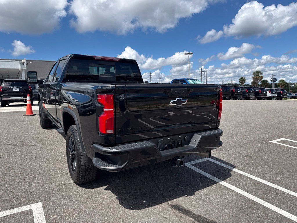 Used 2025 Chevrolet Silverado 2500 LTZ w/ Trail Boss Package AWD/4WD image 3