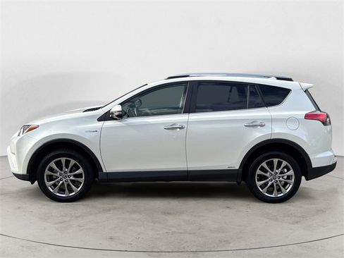 Used 2018 Toyota RAV4 Limited image 2