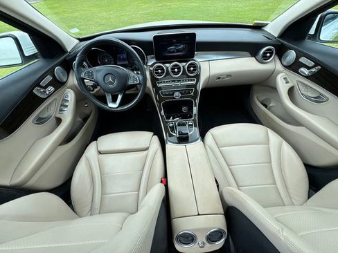 Used 2016 Mercedes-Benz C 300 4MATIC Sedan image 18