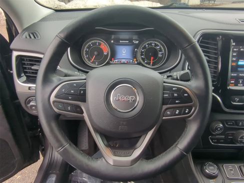 Certified 2019 Jeep Cherokee Limited w/ Luxury Group image 29