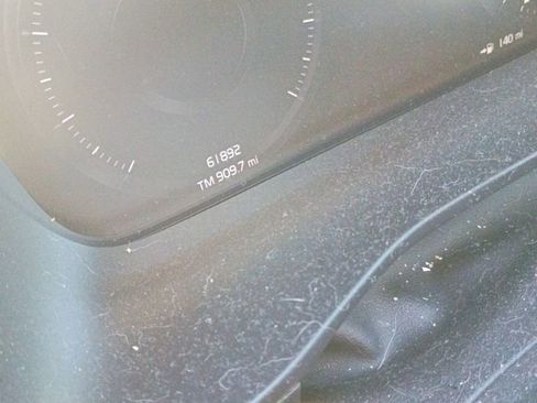 Used 2021 Volvo XC40 T5 R-Design w/ Advanced Package image 31