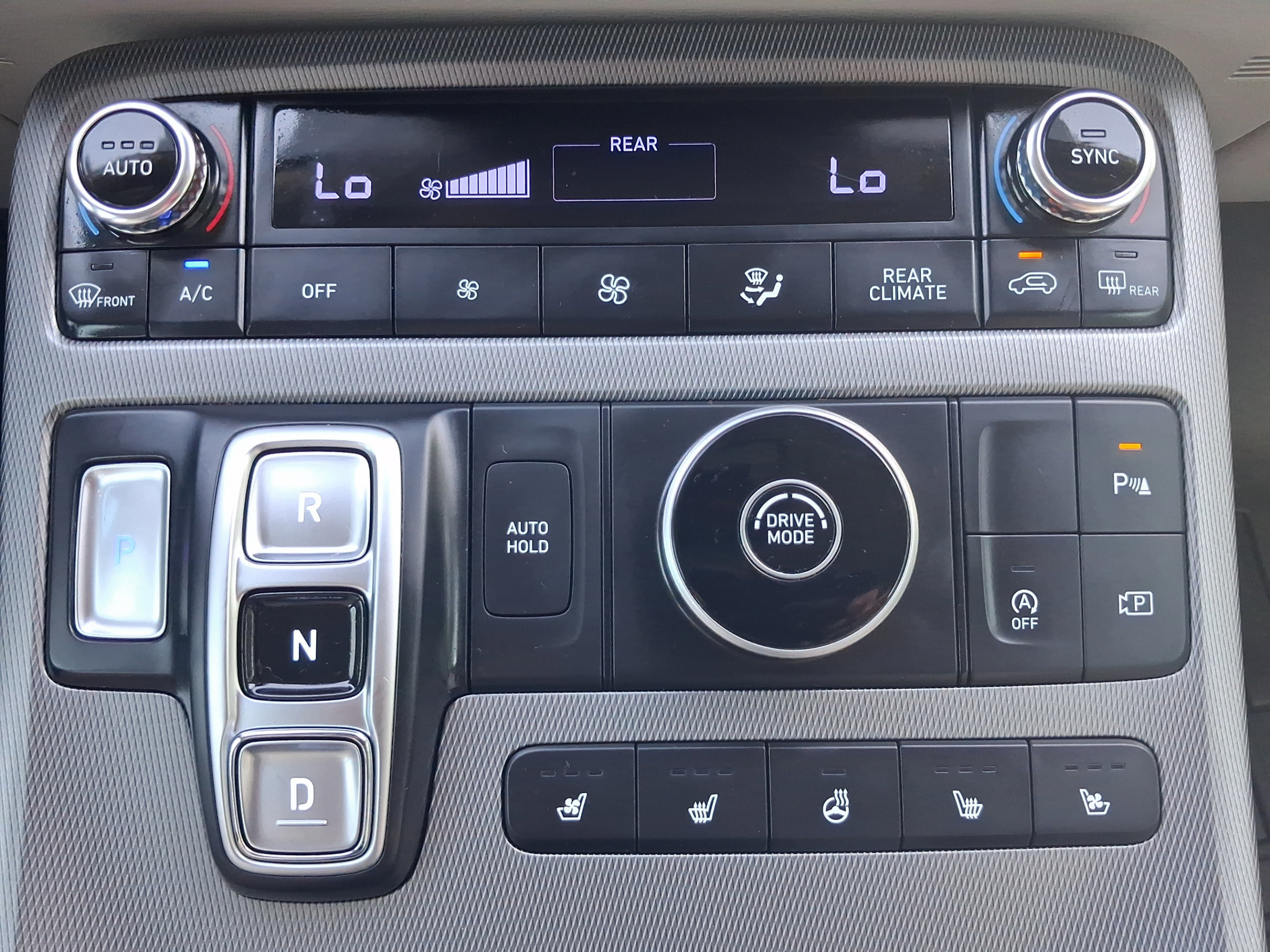 Used 2023 Hyundai Palisade Limited FWD image 17