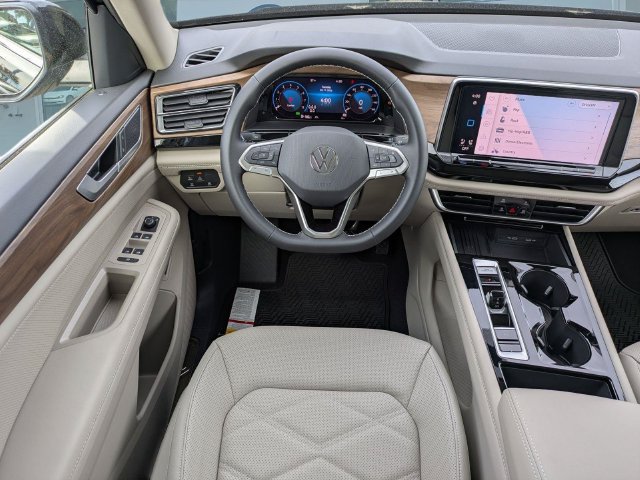 New 2026 Volkswagen Atlas SE FWD image 17