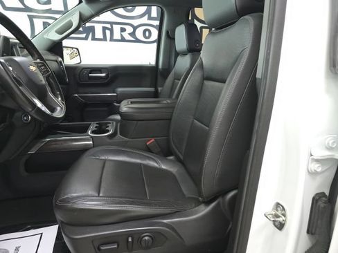 Used 2020 Chevrolet Silverado 1500 LTZ w/ LTZ Premium Package AWD/4WD image 19