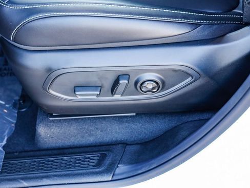 New 2025 Jeep Grand Cherokee Limited w/ Black Appearance Package image 22