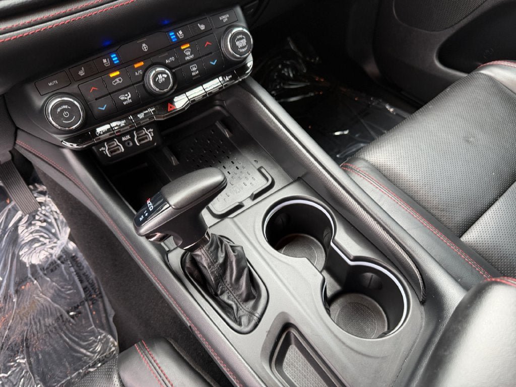 Used 2025 Dodge Durango GT AWD/4WD image 18