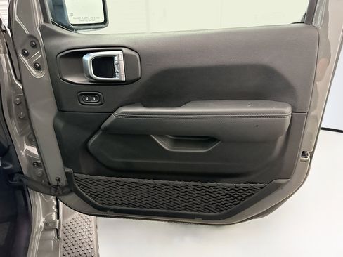 Used 2023 Jeep Wrangler Sahara w/ Cold Weather Group image 33