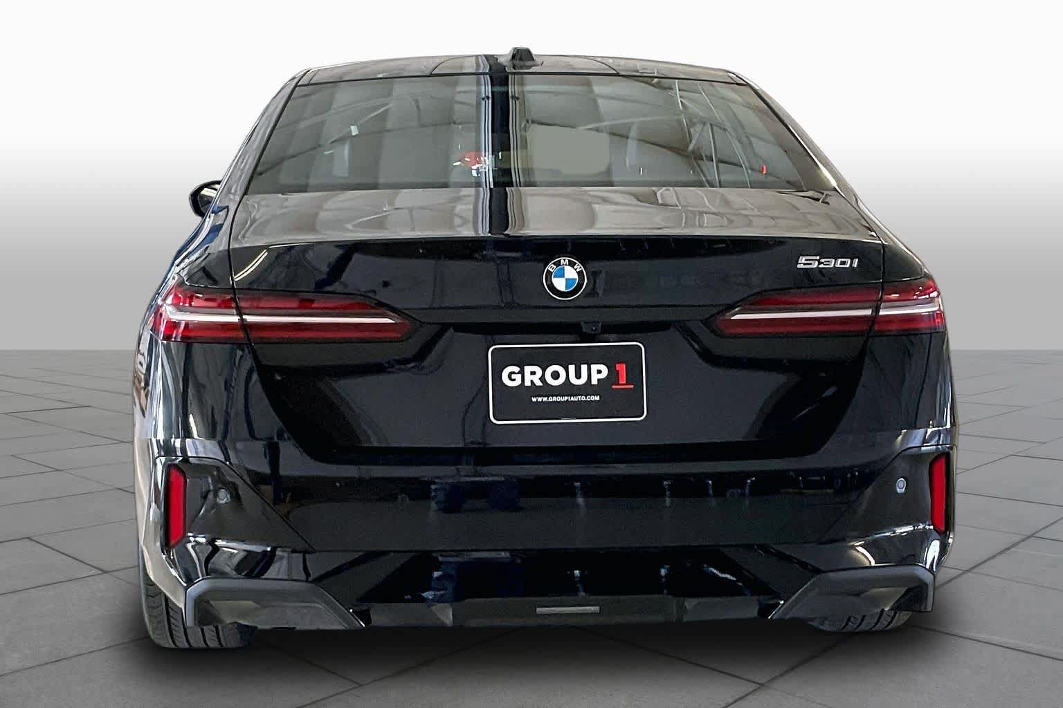 Used 2026 BMW 530i RWD image 4