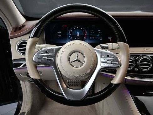 Used 2018 Mercedes-Benz S 560 Sedan image 10
