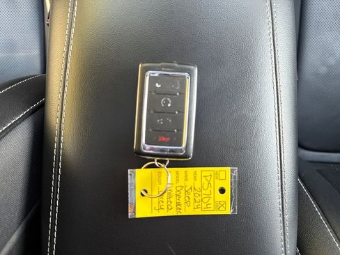 Used 2024 Jeep Grand Cherokee L Limited w/ Luxury Tech Group II image 36