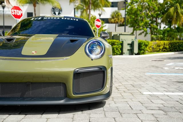 Used 2018 Porsche 911 GT2 RS RWD image 8