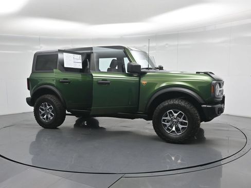 Certified 2025 Ford Bronco Badlands AWD/4WD image 33