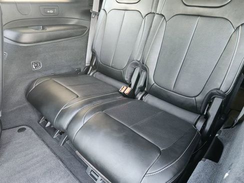 Certified 2024 Jeep Grand Cherokee L Overland w/ Advanced Protech Group III AWD/4WD image 33