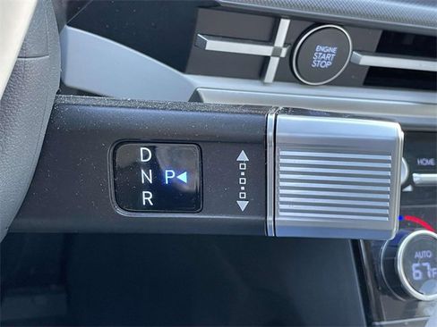 Certified 2025 Hyundai Santa Fe SEL image 23