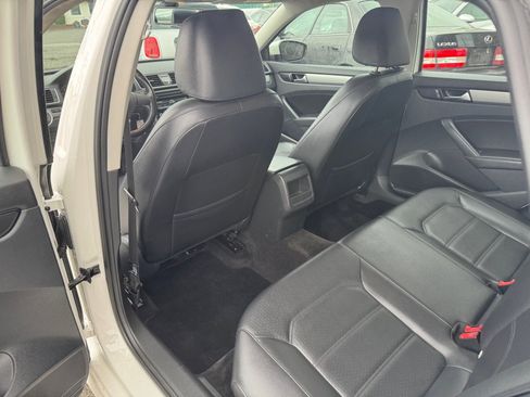 Used 2014 Volkswagen Passat 1.8T S image 17