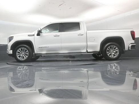 Used 2023 GMC Sierra 1500 Denali w/ Technology Package AWD/4WD image 56