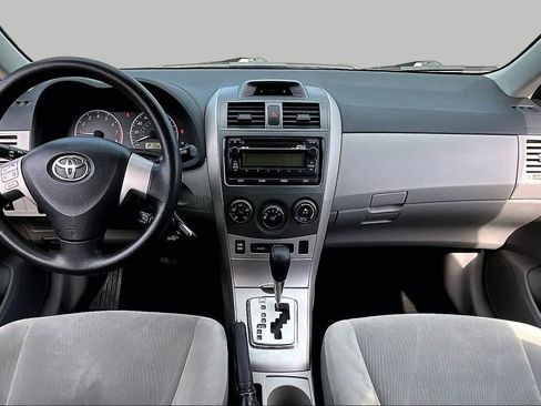 Used 2012 Toyota Corolla LE FWD image 15