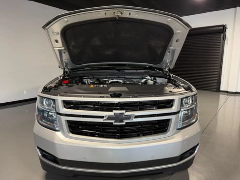 Used 2018 Chevrolet Tahoe Premier AWD/4WD image 19