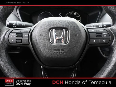 Certified 2025 Honda HR-V LX image 9