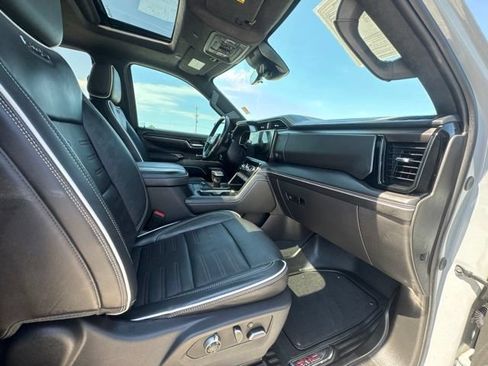 Used 2024 GMC Sierra 1500 AT4X AWD/4WD image 15