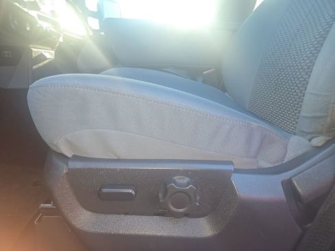 Used 2016 Ford F250 XLT w/ XLT Value Package image 5