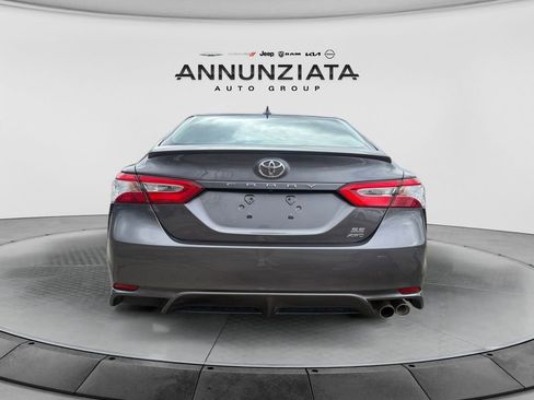 Used 2020 Toyota Camry SE w/ Moonroof Package image 4