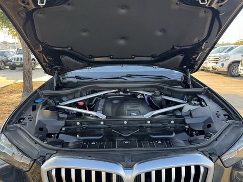 Used 2025 BMW X5 sDrive40i image 24