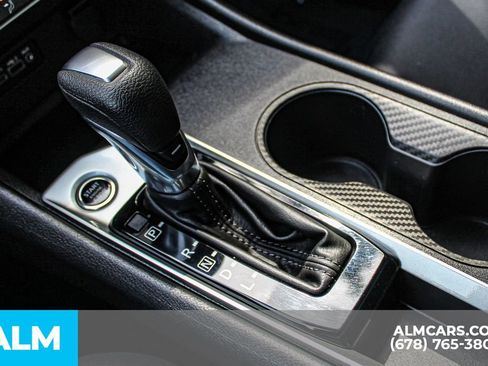 Used 2025 Nissan Altima 2.5 SV FWD image 35