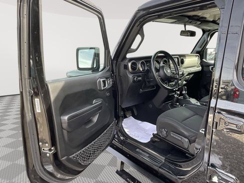 Used 2019 Jeep Wrangler Unlimited Sport S AWD/4WD image 12