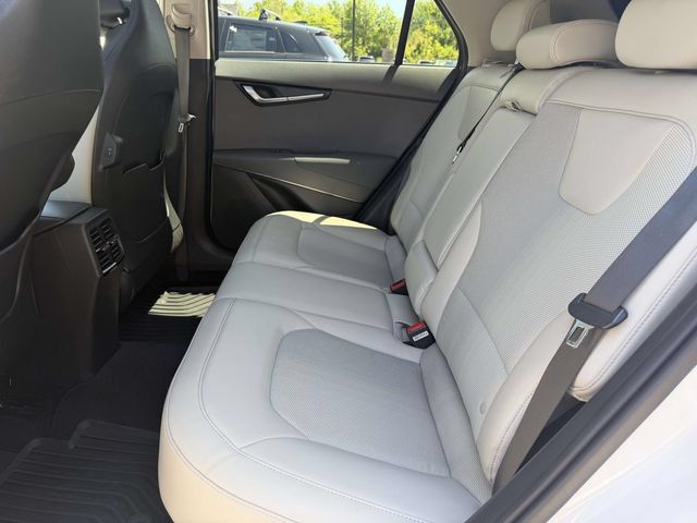 Used 2023 Kia Niro EX Touring FWD image 12