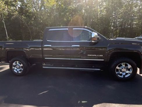 Certified 2018 GMC Sierra 3500 Denali w/ Duramax Plus Package image 2