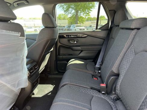 New 2025 Honda Pilot Sport image 14