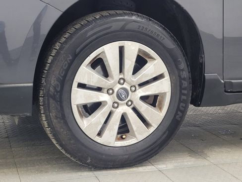 Used 2019 Subaru Outback 2.5i Premium image 31