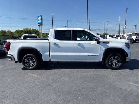 Used 2025 GMC Sierra 1500 SLT AWD/4WD image 2