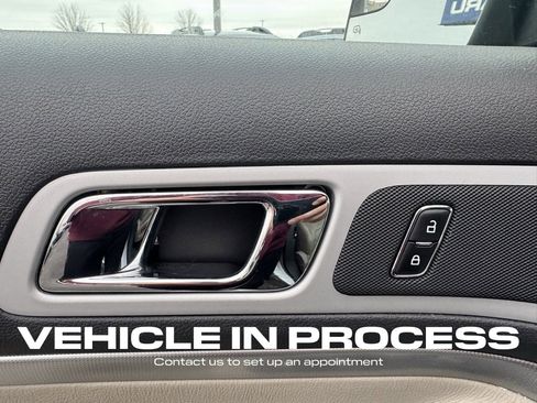 Used 2013 Ford Explorer XLT image 13