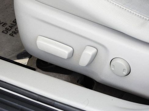 Used 2012 Toyota Camry XLE image 46